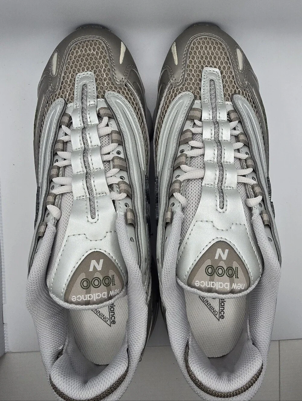 New Balance 1000 Metallic Silver Mesh Sneaker Mens 10 Womens 11.5